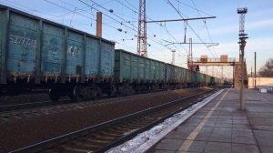 Электровоз ВЛ8-185 с грузовым составом и толкач ВЛ8м-422.