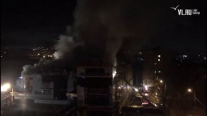VL.ru - Пожар в ТЦ "Бум" на Русской