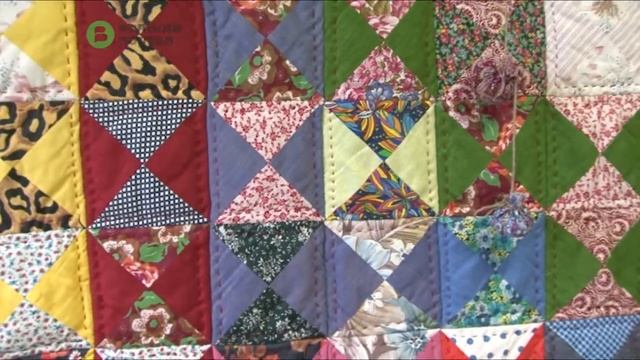 В «Резном Палисаде» открылась выставка «Тепло, уютно, по-домашнему» смотреть онлайн