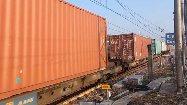 Una mattinata ricca di treni a Cava Manara! 4.03.2023 смотреть онлайн