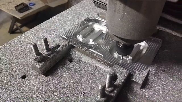 Бизнес в гараже. Добрались до самого интересного. Делаем рыбалку своими руками. смотреть онлайн