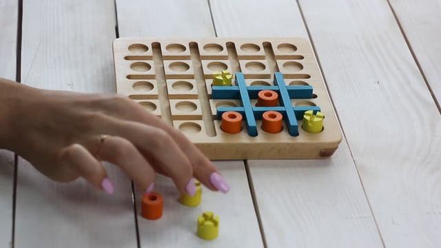 Обзор настольной игры "Крестики-нолики: Новая эра"