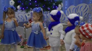 Игра со снежной бабой на новогоднем празднике 2019 в яслях. Муз.  рук.  Максюта Г .  В.