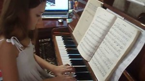 А.Гедике.Танец ми минор. Играет Аня Жульева