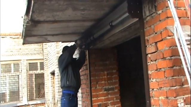 Установка гаражных рольворот
