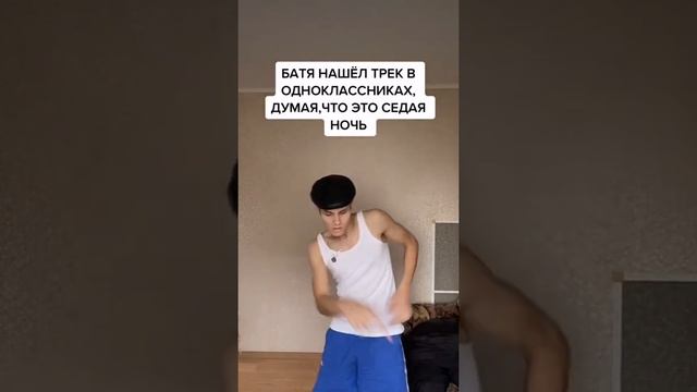 ЗАХОЖУ НА КУХНЮ, А ТАМ