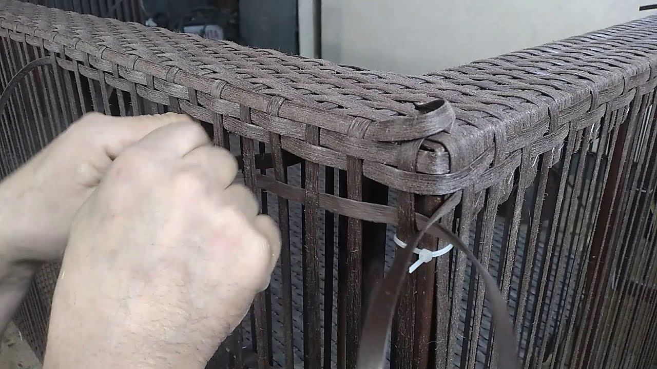 Плетение из искусственного ротанга . Плетеный диван - 2 часть смотреть онлайн