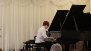 И. Беркович "Вариации на тему русской народной песни". Исп. Евгения Галкина.