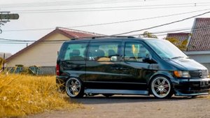 Tuning Mercedes Benz W638 V230 Vito Stance