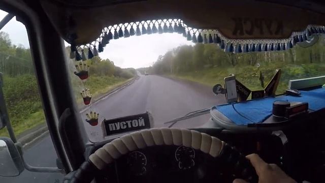 Кто должен уступить дорогу при спуске/подъёме? Едем в паре смотреть онлайн