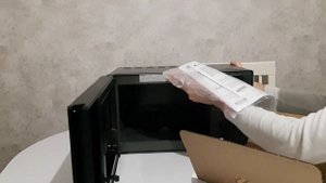 Распаковка — Микроволновая печь LG MB65W95DIS