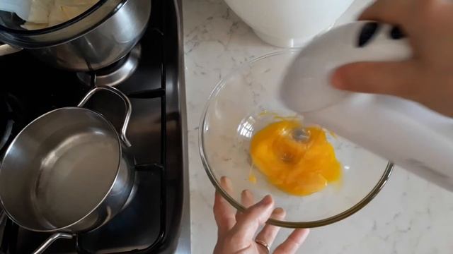 Торт с белого шоколада / Torta al cioccolato bianco смотреть онлайн