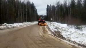 Трактор Valtra T 194 с задним прицепным грейдером