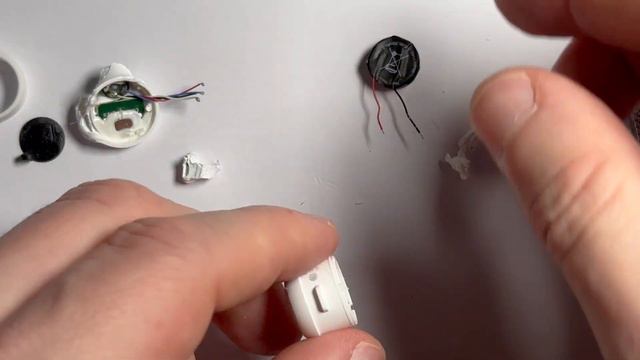 Redmi Buds 3 Lite Teardown смотреть онлайн