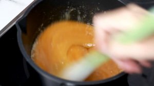 Рецепт соленой карамели, которая не засахаривается