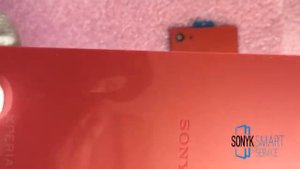 Отличия оригинальной крышки Sony Xperia от копии