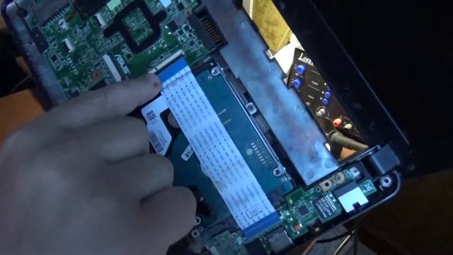 Ремонтируем нетбук ASUS eeepc 1001 PXD
