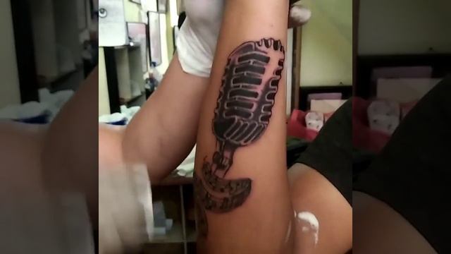 Microphone Tattoo by diwash смотреть онлайн