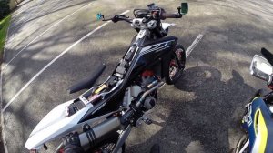 Husqvarna 701 SM - Husqvarna SMR 511 :: Comparison