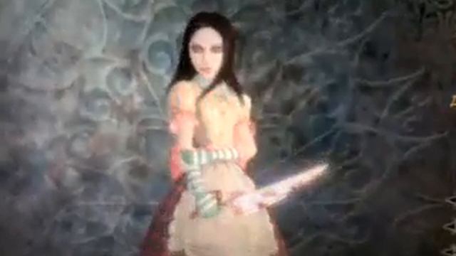 Одеваю Алису из игры "Алиса в стране кошмаров"
