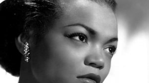 Eartha Kitt – Santa Baby
