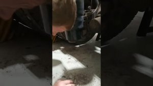 Замена пневморессор "подушек" на SCNIA//Replacement of air spring "pillows" on Scania