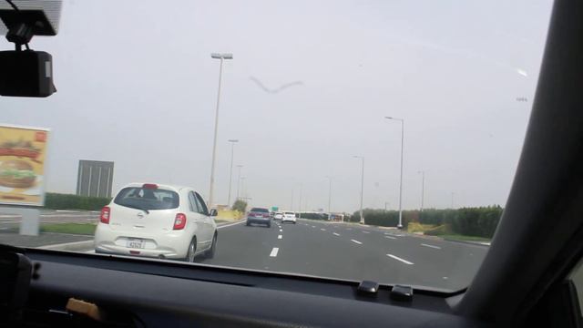 ОАЭ 🇦🇪 АРАБСКИЕ ЭМИРАТЫ 🇦🇪 АБУ-ДАБИ ГОРОДСКИЕ ПЕЙЗАЖИ ПАЛЬМЫ МЕЧЕТИ НЕБОСКРЁБЫ ВИД ИЗ ТАКСИ 3 смотреть онлайн