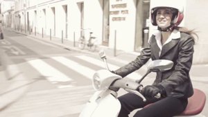 Vespa 946 @Paris