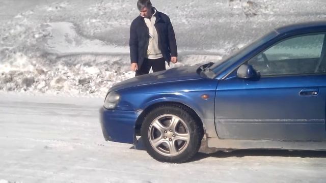 Легаси Б4. Торможение с60 до 0. (2) смотреть онлайн