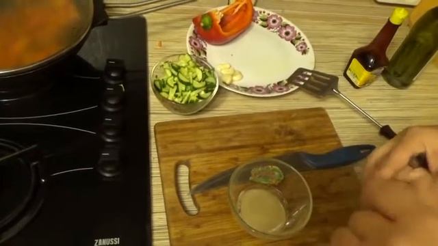 Салат из фунчозы с огурцами вкусно быстро просто Поэтапное приготовление смотреть онлайн