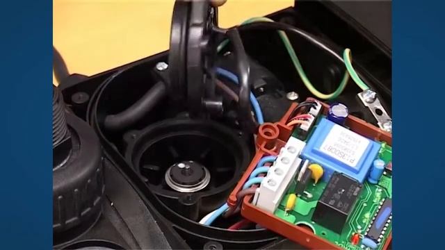 How to dismantle and assemble Grundfos MQ pump смотреть онлайн