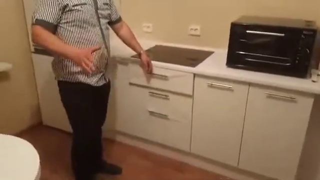 Угловая кухня с барной стойкой  Мдф пленка Галактика Белая