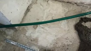 Выравниваю кривой пол разными растворами. Или как дешиво выравнять пол.