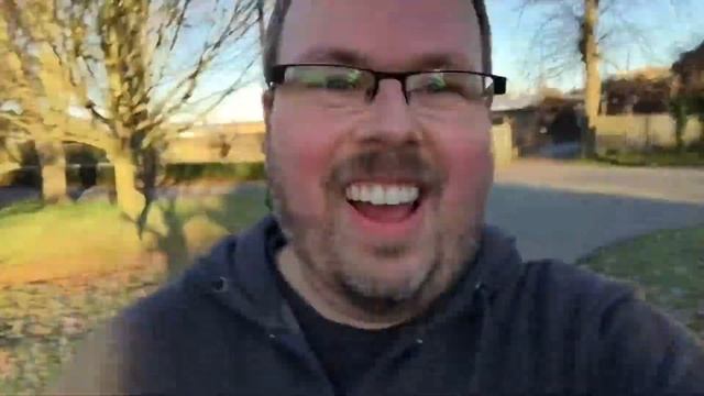 Jawbone UP24 Fitness Tracker Demonstration смотреть онлайн