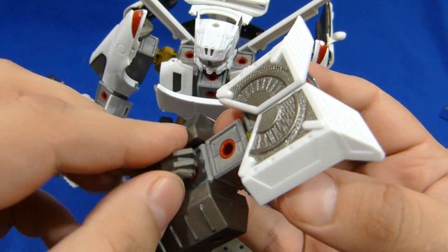 Игрушка Конструктор Робот Трансформер Jaguar XKR сборка робота 2 смотреть онлайн