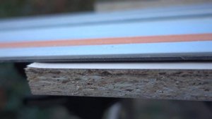 Устройство для распила ДСП у себя дома. Cutting melamine with circular saw