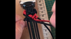 Браслет из паракорда