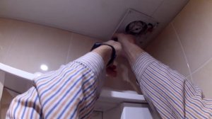Как снять вытяжной вентилятор.#Принудительнаявентиляция #вентилятордляванной #вытяжкавванной
