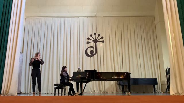 Туктарова Камила Э. Келлер- Концерт g-moll 1 часть смотреть онлайн