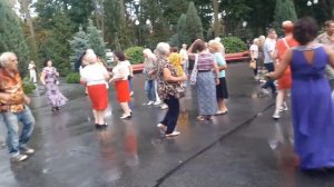 Шлепали шлепки мои и пятки?? Счастливые минуты в парке Горького?? Харьков 2021