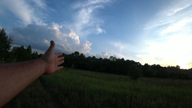 РЫБНАЯ ЛОВЛЯ НА ПАЛКУ. ИДЁМ РЫБАЧИТЬ. смотреть онлайн
