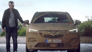 Реклама Opel Grandland X с Юрген Клопп