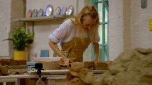 Battle of the bricks! | The Great Pottery Throw Down