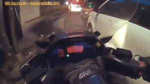 Suzuki burgman 650 on traffic