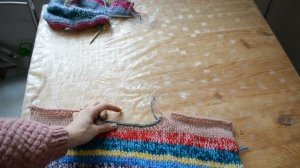 Джемпер спицами из остатков пряжи | Вязаный Джемпер в бохо стиле спицами | Свитер из остатков пряжи