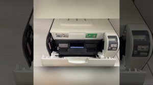 Принтер цветной HP Color LaserJet CP1525n