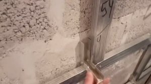 Уголок вместо подвесов на металоконструкции