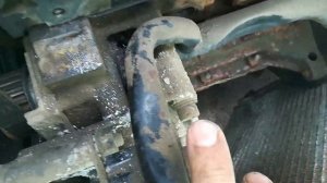 Fiat Doblo сломались шпильки выпускного коллектора высверливаем с сохранением родной