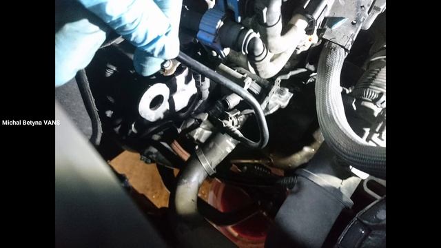 Peugeot Boxer 2.0 2017 - Thermostat housing leak #boxer #peugeot #thermostat смотреть онлайн