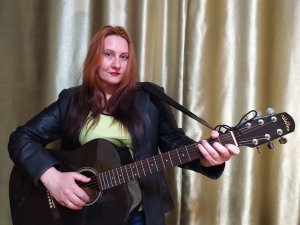 Виктория Башкирова - Не подходи к чужим мужьям (гитара)